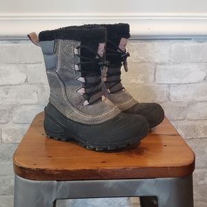 North Face Alpenglow Winter Boots